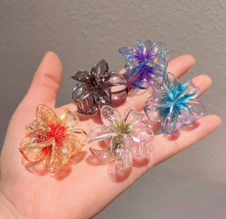 Three centimeter glass plumeria flower mini clips