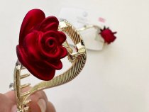 Matte rose metal clasp clip